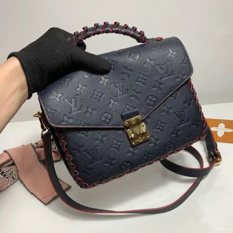 WIS VUITTON METIS LOUIS POCHETTE 0611